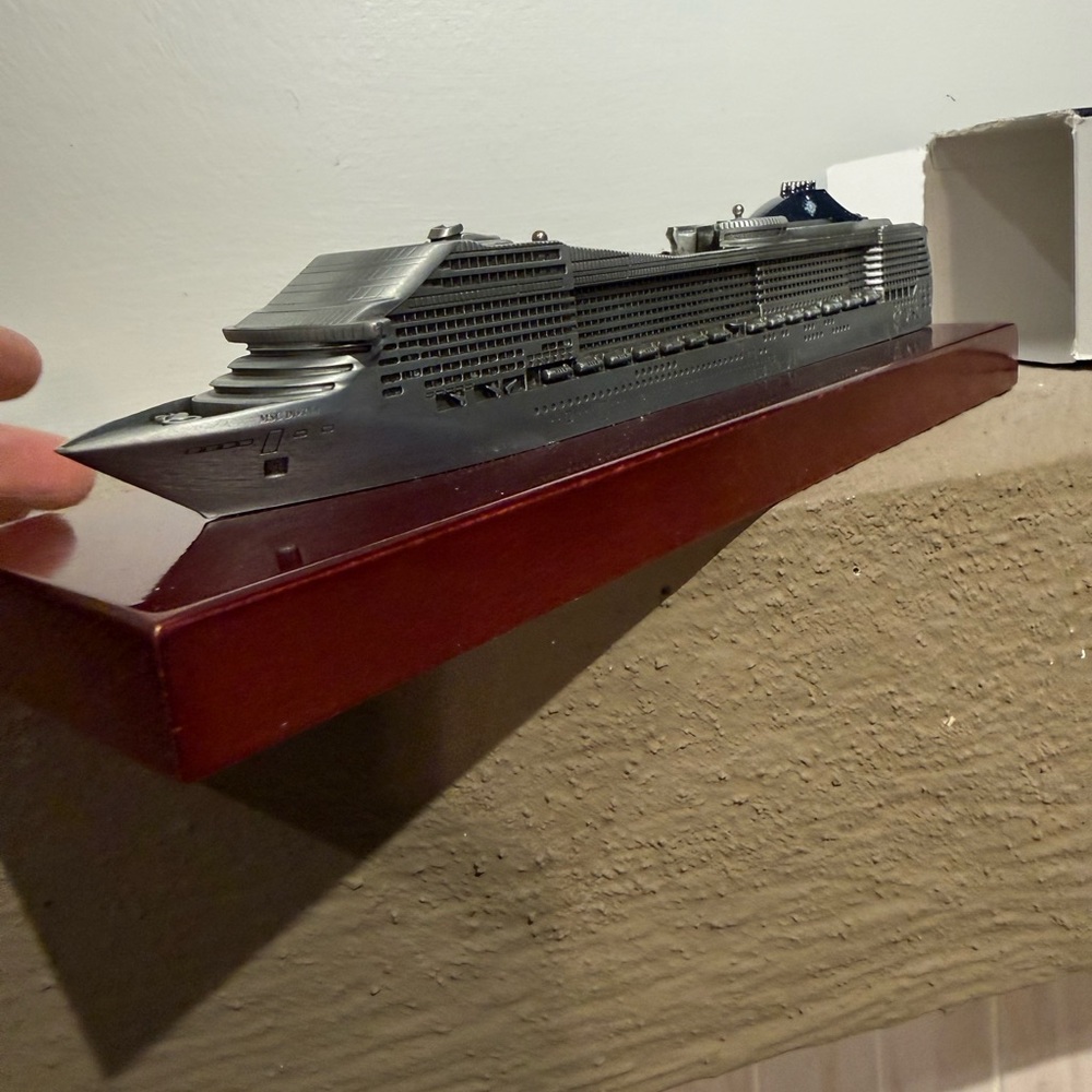 MSC Divina Cruise Ship Metal On Wood 11” Model - Picture 3 of 12